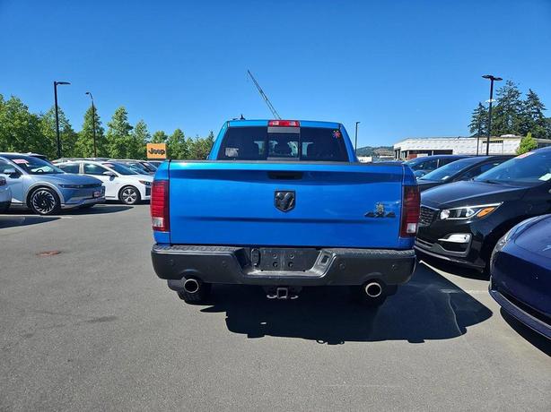 2022 RAM 1500 Classic Warlock 4x4 Crew Cab 5'7 Box | No Reported Accidents! image 5
