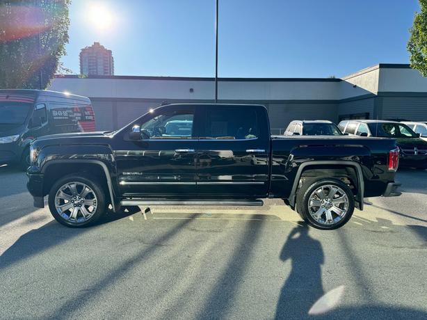 2017 GMC Sierra 1500 - Denali, Ultimate Package, 6.2L V8 image 8