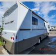 Used 2015 Winnebago Brave 27B thumbnail image 8