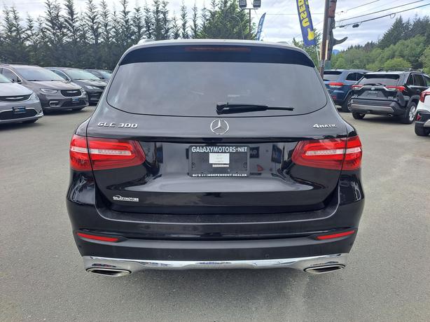 2018 Mercedes-Benz GLC 4MATIC image 7