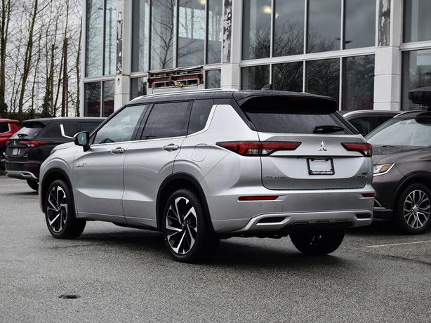 2025 Mitsubishi Outlander PHEV GT Premium - Massage Seats, Navigation, Sunroof image 3