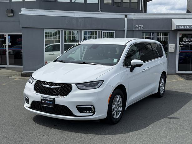 2023 Chrysler Pacifica Touring-L  - 3rd Row Seats & GPS Antenna Input image 1