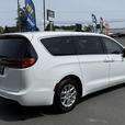 2023 Chrysler Pacifica Touring-L  - 3rd Row Seats & GPS Antenna Input thumbnail image 6