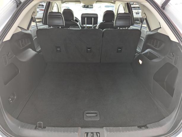 2019 Ford Edge SEL - Low Mileage, Heated Seats, NAV, AWD image 8