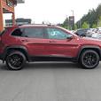 2019 Jeep Cherokee Trailhawk - No Accidents, Heated Seats, Sunroof thumbnail image 5