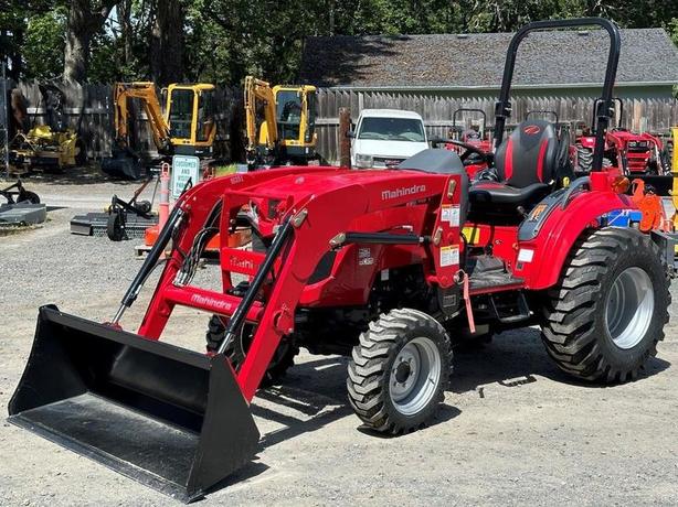 2024 Mahindra Tractor 1635 HST image 2