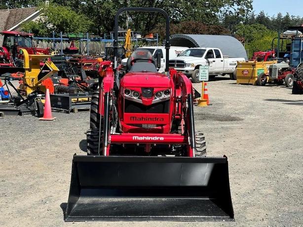 2024 Mahindra Tractor 1635 HST image 6