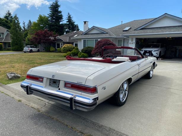 1975 Buick  Lesabre Custom Convertilbe Convertible image 6