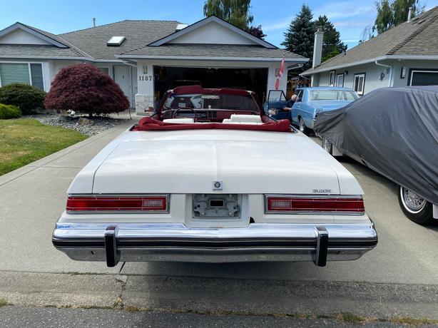 1975 Buick  Lesabre Custom Convertilbe Convertible image 7