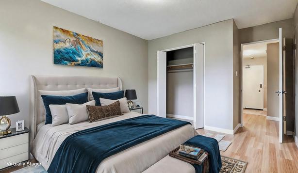 1 bedroom Greenwood Gardens image 4