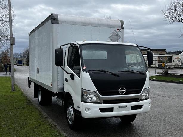 2019 Hino 195 16 Foot Cube Van 3-Seater Diesel with Power Lift Tailgate image 2