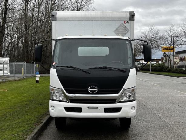 2019 Hino 195 16 Foot Cube Van 3-Seater Diesel with Power Lift Tailgate image 3