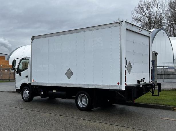 2019 Hino 195 16 Foot Cube Van 3-Seater Diesel with Power Lift Tailgate image 7