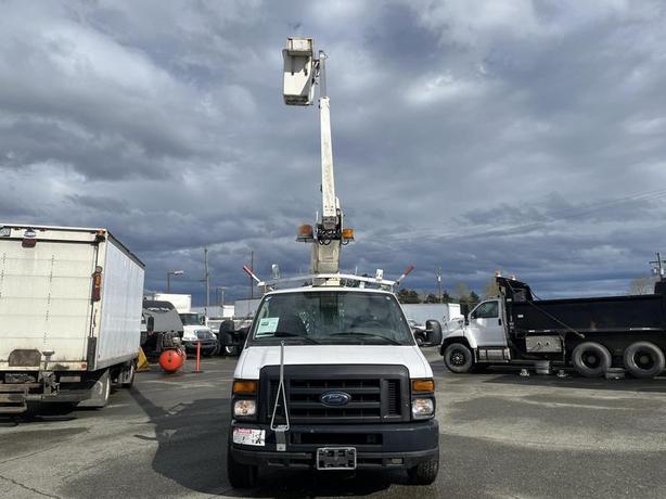 2008 Ford Econoline E-350 Super Duty Bucket Truck (Rebuilt Engine From Canada En image 7