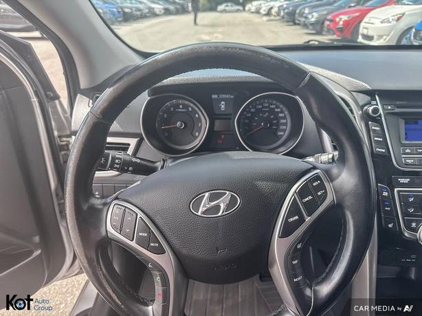 2016 Hyundai Elantra GT GLS HEATED SEATS! BLUETOOTH! SUNROOF! image 6