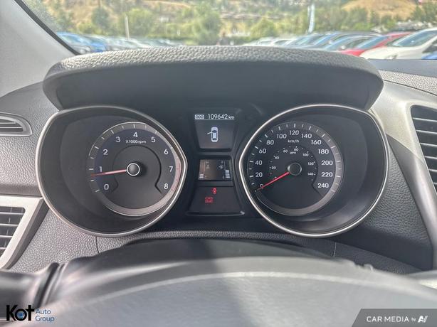 2016 Hyundai Elantra GT GLS HEATED SEATS! BLUETOOTH! SUNROOF! image 7