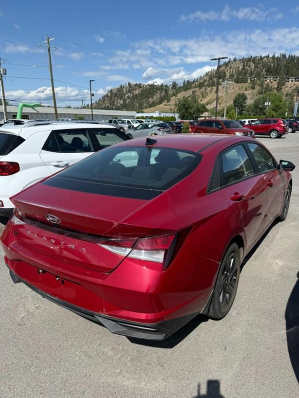 2021 Hyundai Elantra Preferred FORWARD COLLISION! REAR CROSS TRAFFIC! BLINDSPOT! image 4