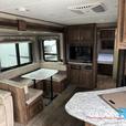 Used 2018 Keystone RV Cougar Half-Ton Series 28RLSWE thumbnail image 4