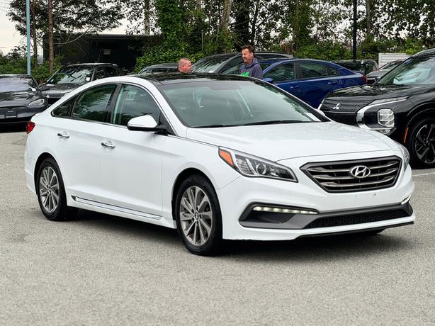 2016 Hyundai Sonata Sport Tech - Navigation, Sunroof, Parking Sensors image 3