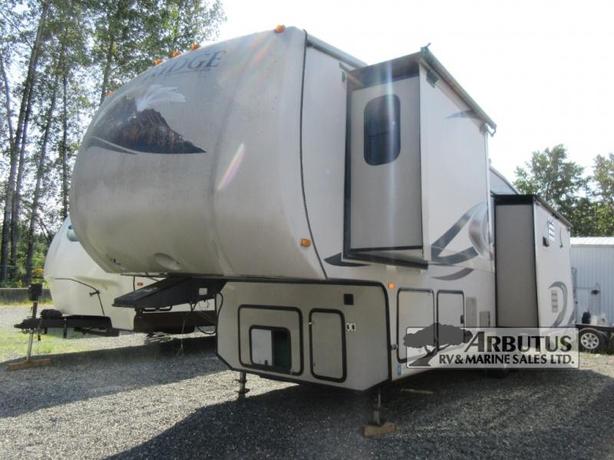 Used 2012 Forest River RV Blue Ridge 3025RL image 2