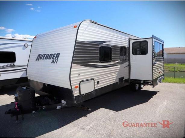 Used 2017 Prime Time RV Avenger 26BBS image 3