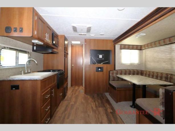 Used 2017 Prime Time RV Avenger 26BBS image 6