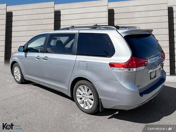 2014 Toyota Sienna LIMITED AWD LEATHER! SUNROOF! BACKUP CAMERA! ONE OWNER! image 4