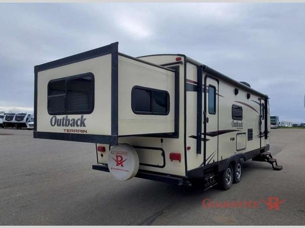 Used 2015 Keystone RV Outback Terrain Ultra Lite 250TRS image 4