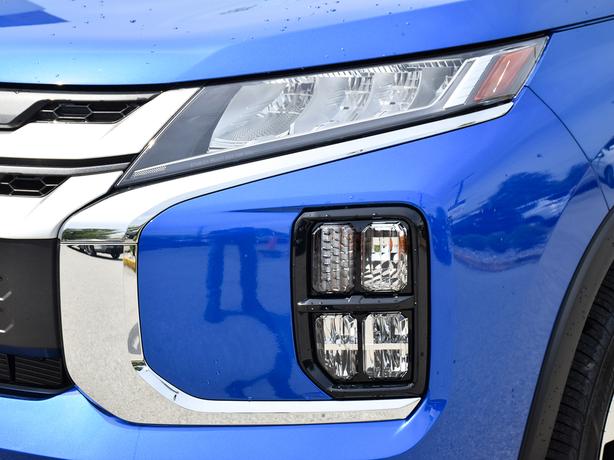 2025 Mitsubishi RVR SEL - $5,750 Discount, Manager Demo! image 8