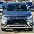 2022 Mitsubishi Outlander PHEV SE - One Owner, Power Seats, Blind Spot Warning thumbnail image 2