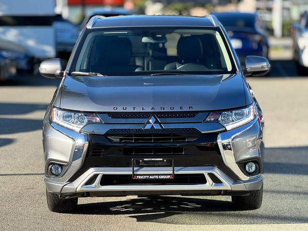 2022 Mitsubishi Outlander PHEV SE - One Owner, Power Seats, Blind Spot Warning image 2
