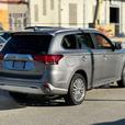 2022 Mitsubishi Outlander PHEV SE - One Owner, Power Seats, Blind Spot Warning thumbnail image 5