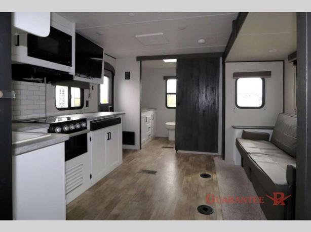 Used 2022 Keystone RV Hideout 243RB image 8