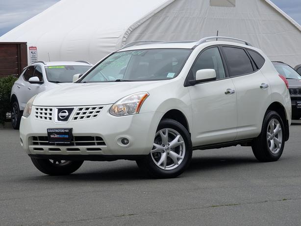 2010 Nissan Rogue SL - No Accidents, AWD, Sunroof, Heated Seats image 1