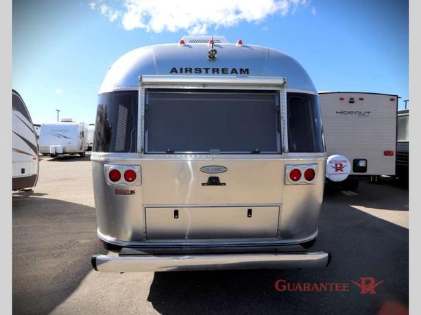 Used 2017 Airstream RV Classic 30 image 5