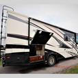 Used 2018 Coachmen RV Pursuit 30 FW thumbnail image 6