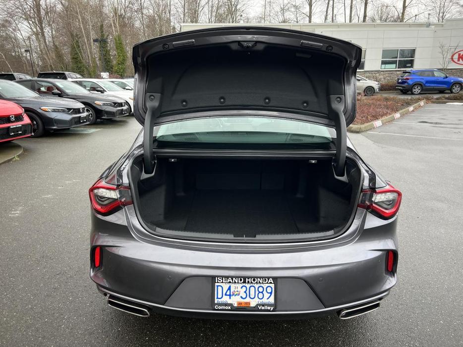 2022 Acura TLX Platinum Elite display photo