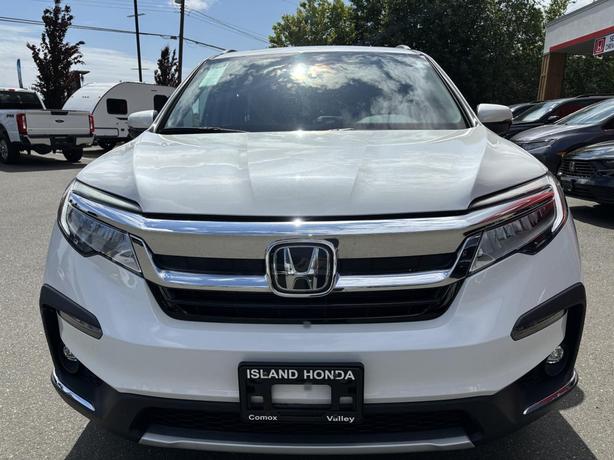2022 Honda Pilot Touring 7-Passenger image 2