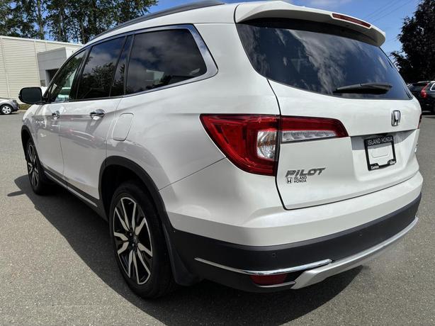 2022 Honda Pilot Touring 7-Passenger image 5