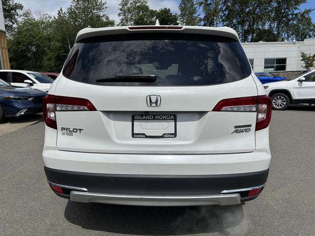 2022 Honda Pilot Touring 7-Passenger image 6