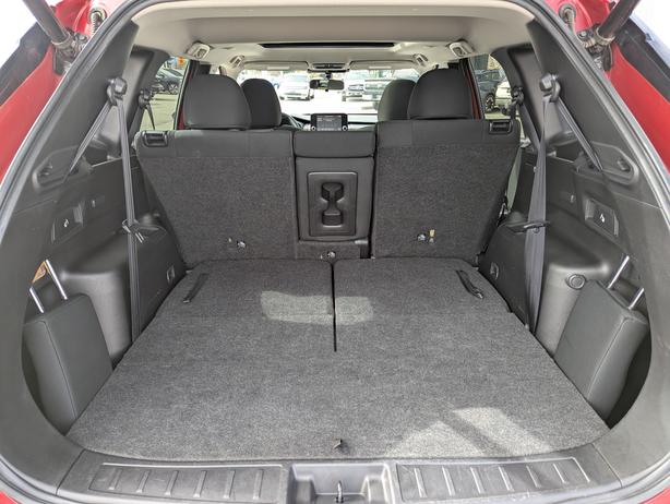 2024 Mitsubishi Outlander SE - 4x4, No Accidents, Sunroof, 7 Passenger image 8