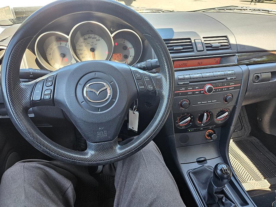 2007 Mazda  Mazda3 i Touring display photo
