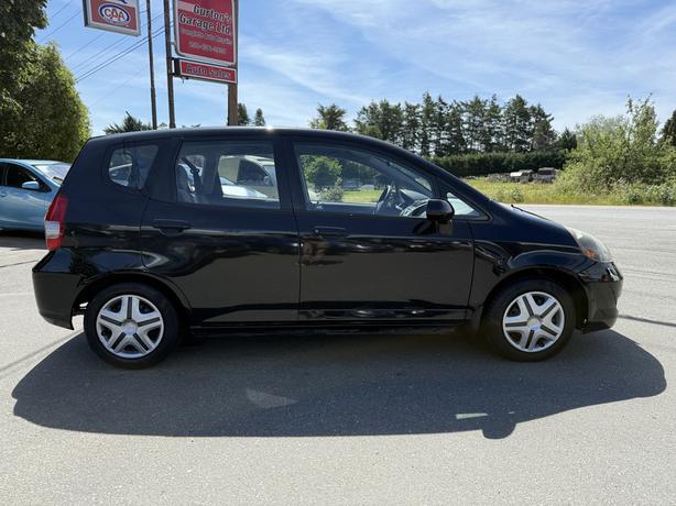 2007 Honda Fit image 8