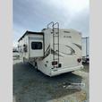 Used 2019 Thor Motor Coach Axis 25.6 thumbnail image 3