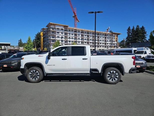 2024 Chevrolet Silverado 2500 4WD Crew Cab 172 Custom | Tow Hooks | Front Collis image 3
