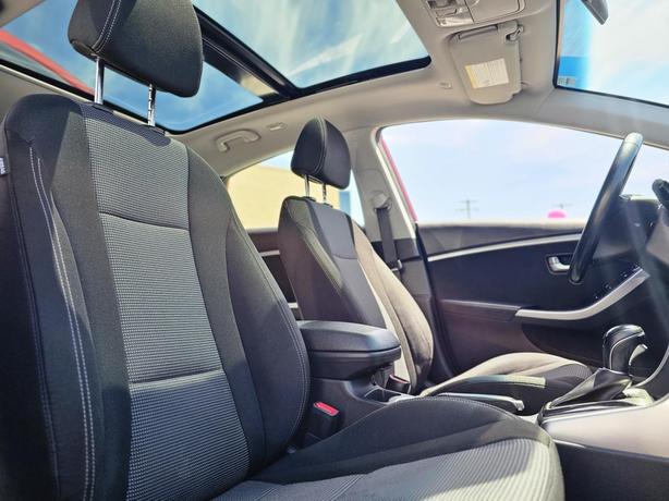 2016 Hyundai Elantra GT 5dr HB Auto GLS image 7