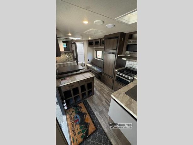 Used 2021 Grand Design Transcend Xplor 247BH image 3