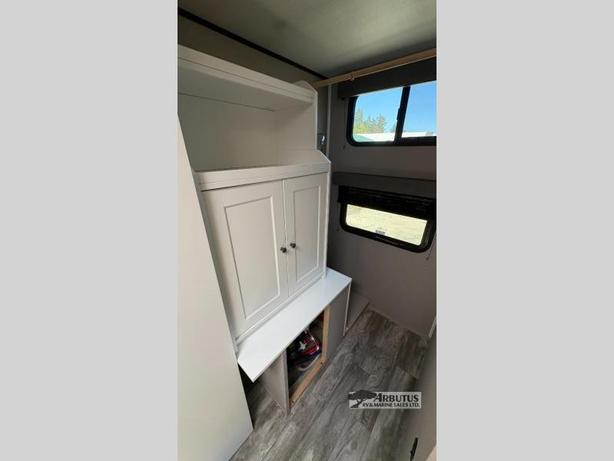 Used 2021 Grand Design Transcend Xplor 247BH image 5
