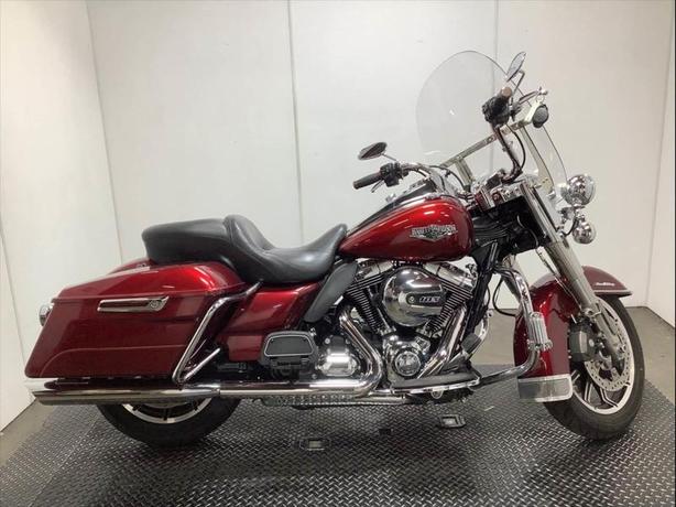 2016 Harley-Davidson FLHR Road King Motorcycle image 1