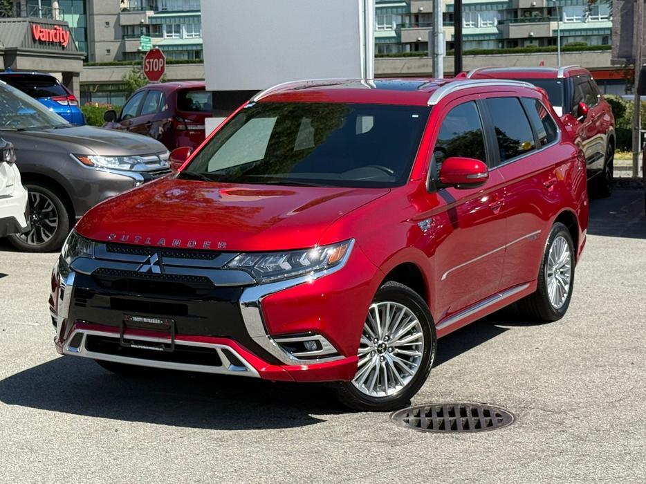 2020 Mitsubishi Outlander PHEV SEL S-AWC display photo